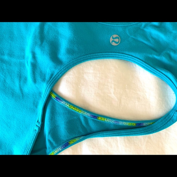 Lululemon women’s tank top - Picture 2 of 3